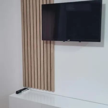 Es Apartment Ivisovo Greblje