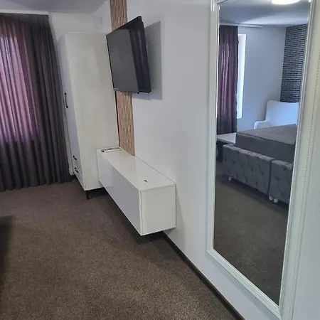 Es Apartment *