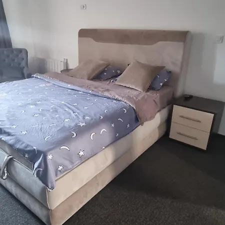 Apartment Es *